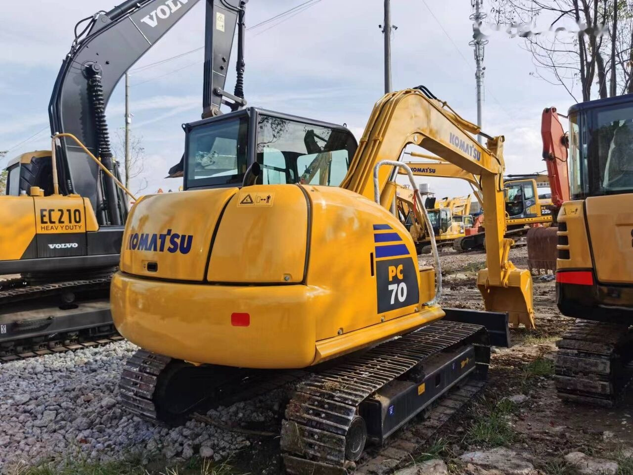 Komatsu PC70-8 - Mini pelle: photos 2 Komatsu PC70-8 - Mini pelle: photos 2
