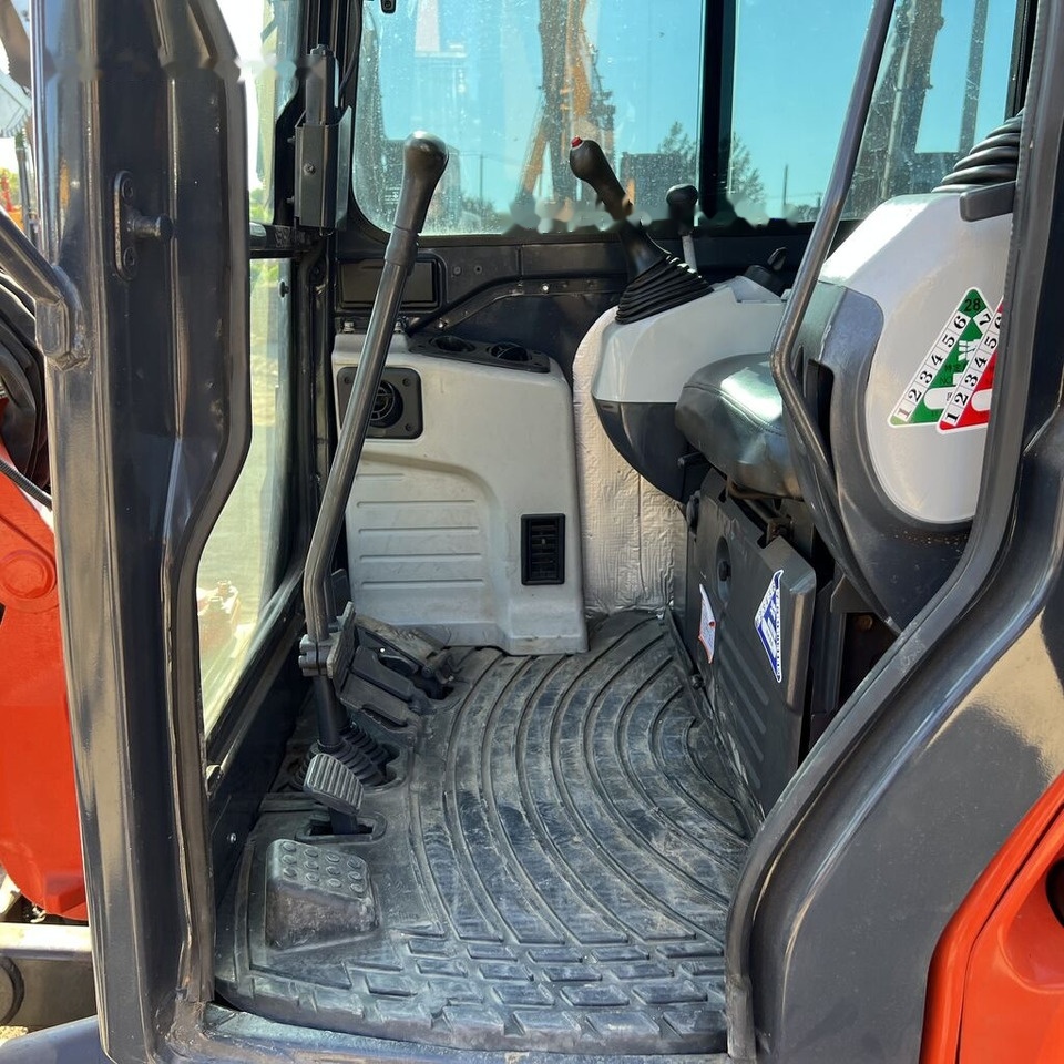 Kubota U50 - Mini pelle: photos 3 Kubota U50 - Mini pelle: photos 3