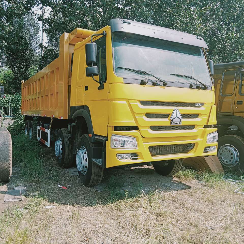 SINOTRUK HOWO - Camion benne: photos 1 SINOTRUK HOWO - Camion benne: photos 1