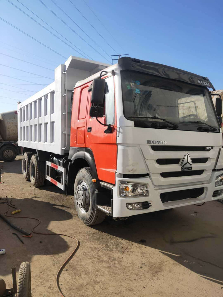 SINOTRUK HOWO - Camion benne: photos 2 SINOTRUK HOWO - Camion benne: photos 2