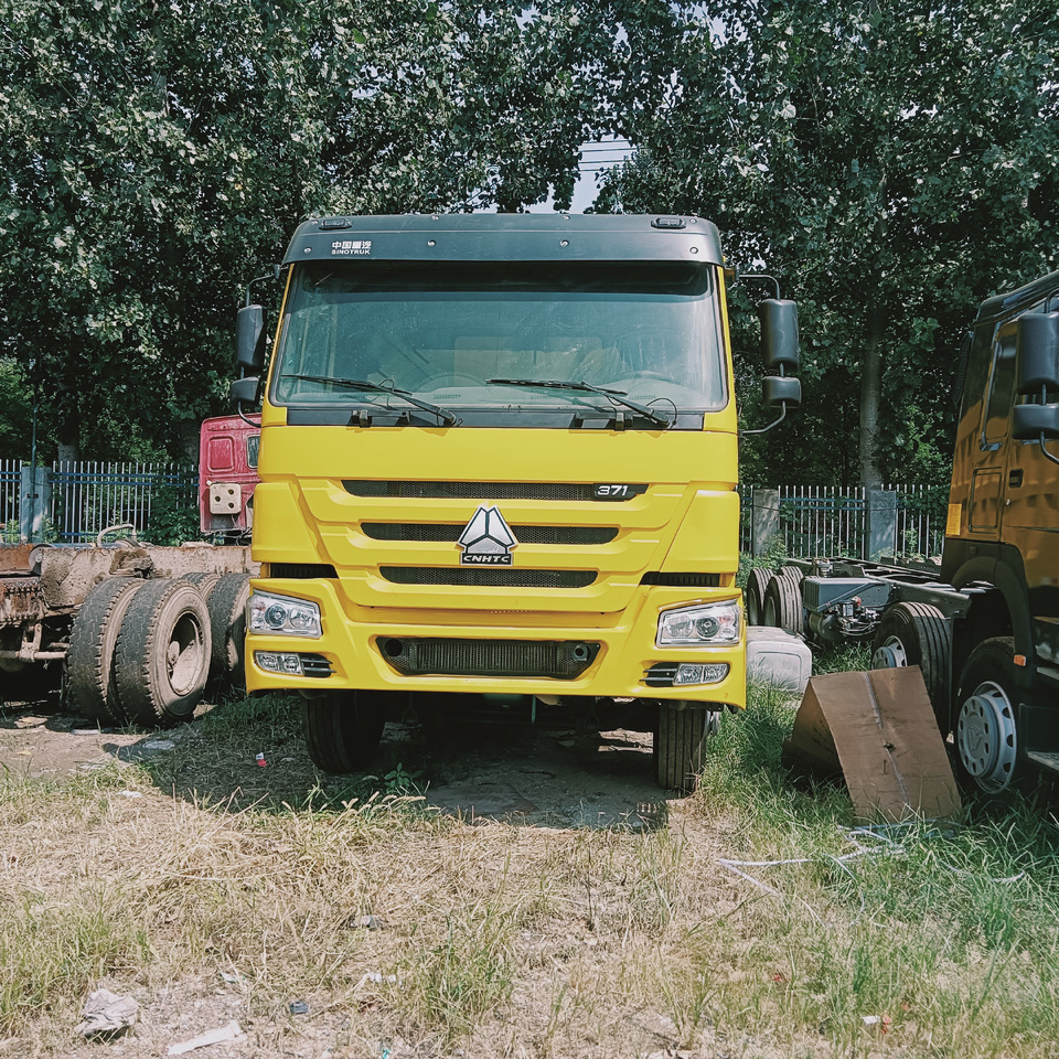 SINOTRUK HOWO - Camion benne: photos 3 SINOTRUK HOWO - Camion benne: photos 3