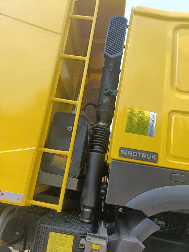 Crédit-bail de SINOTRUK HOWO SINOTRUK HOWO: photos 11