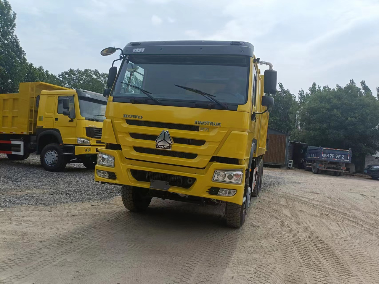 Crédit-bail de SINOTRUK HOWO SINOTRUK HOWO: photos 9