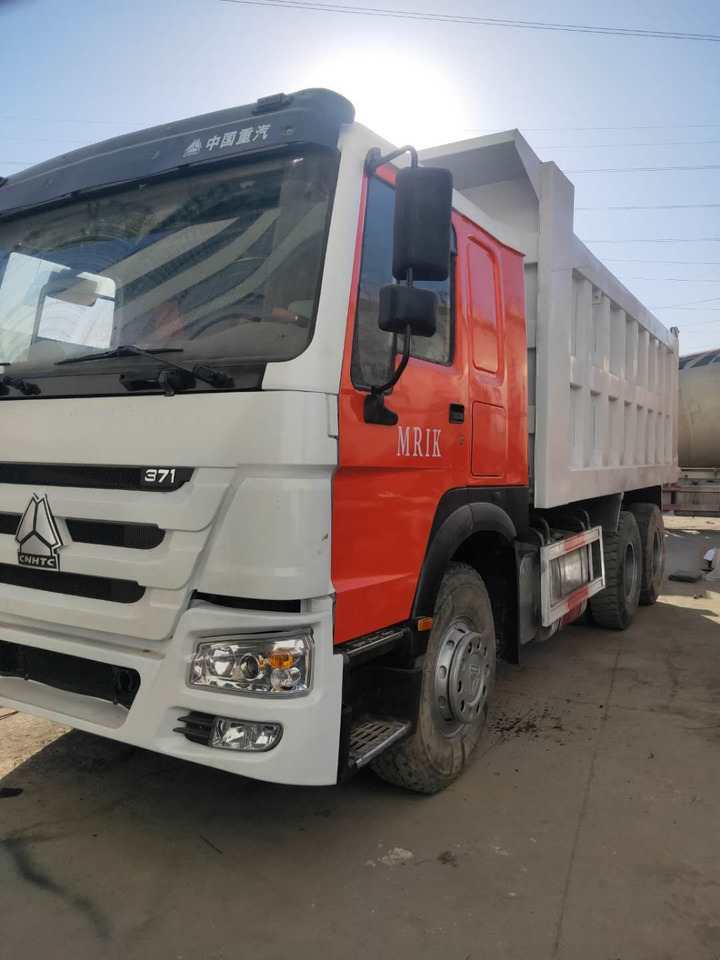 SINOTRUK HOWO - Camion benne: photos 3 SINOTRUK HOWO - Camion benne: photos 3