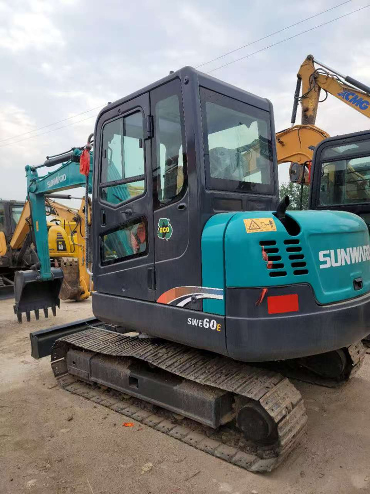 SUNWARD SWE60E - Pelle sur chenille: photos 1 SUNWARD SWE60E - Pelle sur chenille: photos 1