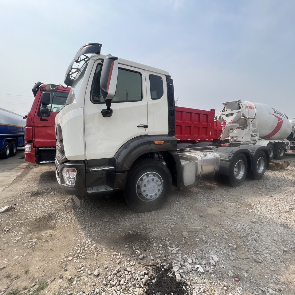 SINOTRUK HOHAN - Tracteur routier: photos 4 SINOTRUK HOHAN - Tracteur routier: photos 4