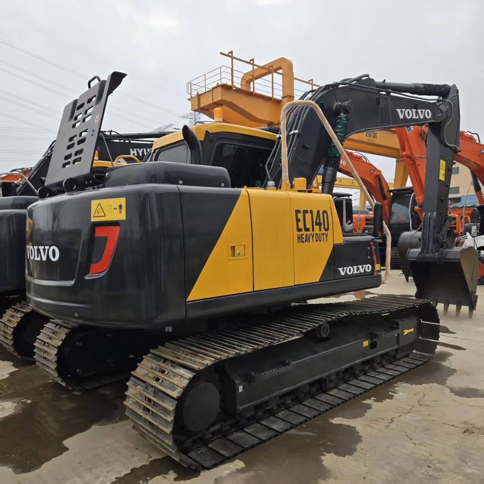 Volvo EC140DL - Pelle sur chenille: photos 2 Volvo EC140DL - Pelle sur chenille: photos 2