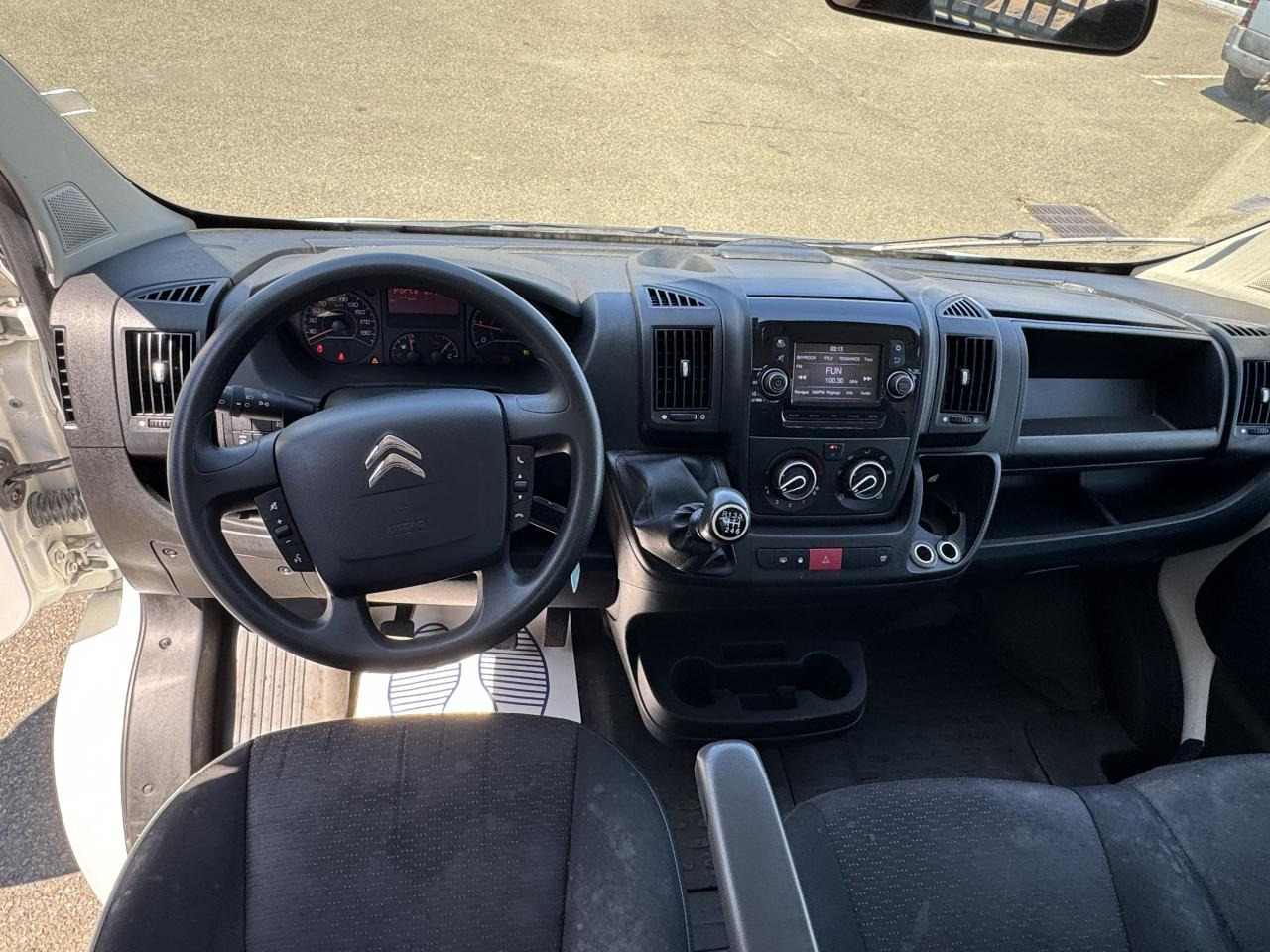 CITROEN CITROËN JUMPER 3T5 PLATEAU 4M20 2.2 HDI 140 CH - Utilitaire plateau: photos 4 CITROEN CITROËN JUMPER 3T5 PLATEAU 4M20 2.2 HDI 140 CH - Utilitaire plateau: photos 4