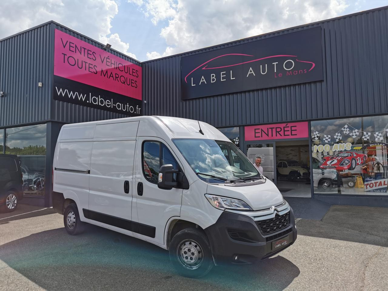 CITROEN Jumper 3.5t L2H2 2.2 HDi S&S - 140 III FOURGON TOLE Fourgon Tolé 35 L2H2 PHASE 3 - Fourgon utilitaire: photos 1 CITROEN Jumper 3.5t L2H2 2.2 HDi S&S - 140 III FOURGON TOLE Fourgon Tolé 35 L2H2 PHASE 3 - Fourgon utilitaire: photos 1