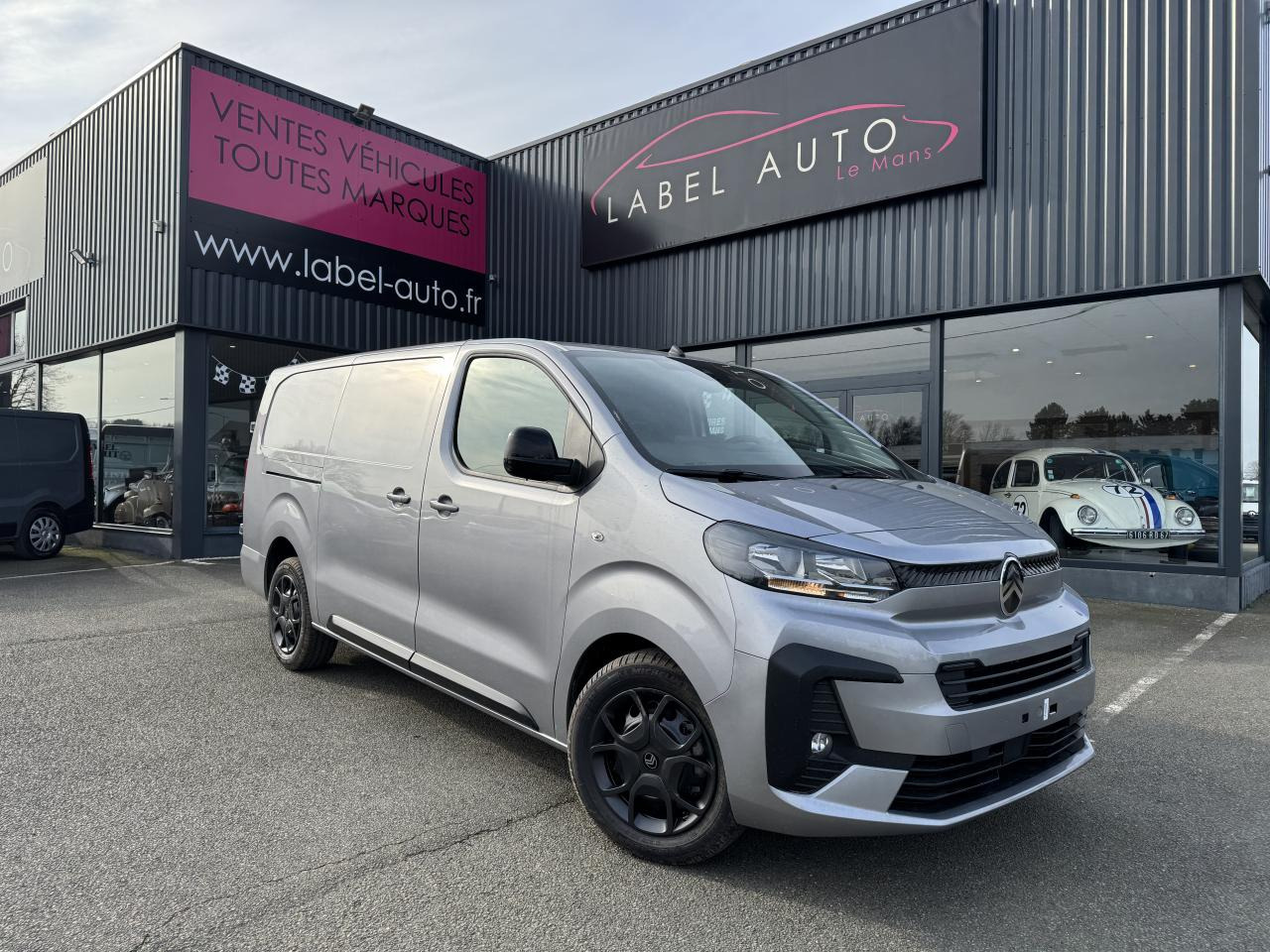 CITROEN Jumpy XL 2.0 BlueHDi - 180 S&S - BV EAT8 III FOURGON . PHASE 2 - Fourgon utilitaire: photos 1 CITROEN Jumpy XL 2.0 BlueHDi - 180 S&S - BV EAT8 III FOURGON . PHASE 2 - Fourgon utilitaire: photos 1