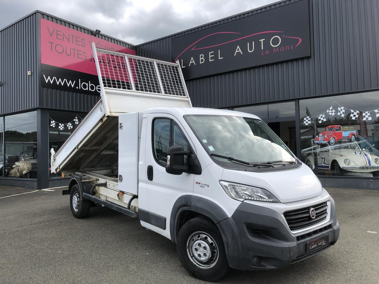 FIAT DUCATO 3T5 MAXI BENNE + COFFRE 2.3 JTD 130 CH PACK PRO NAV - Utilitaire benne: photos 2 FIAT DUCATO 3T5 MAXI BENNE + COFFRE 2.3 JTD 130 CH PACK PRO NAV - Utilitaire benne: photos 2