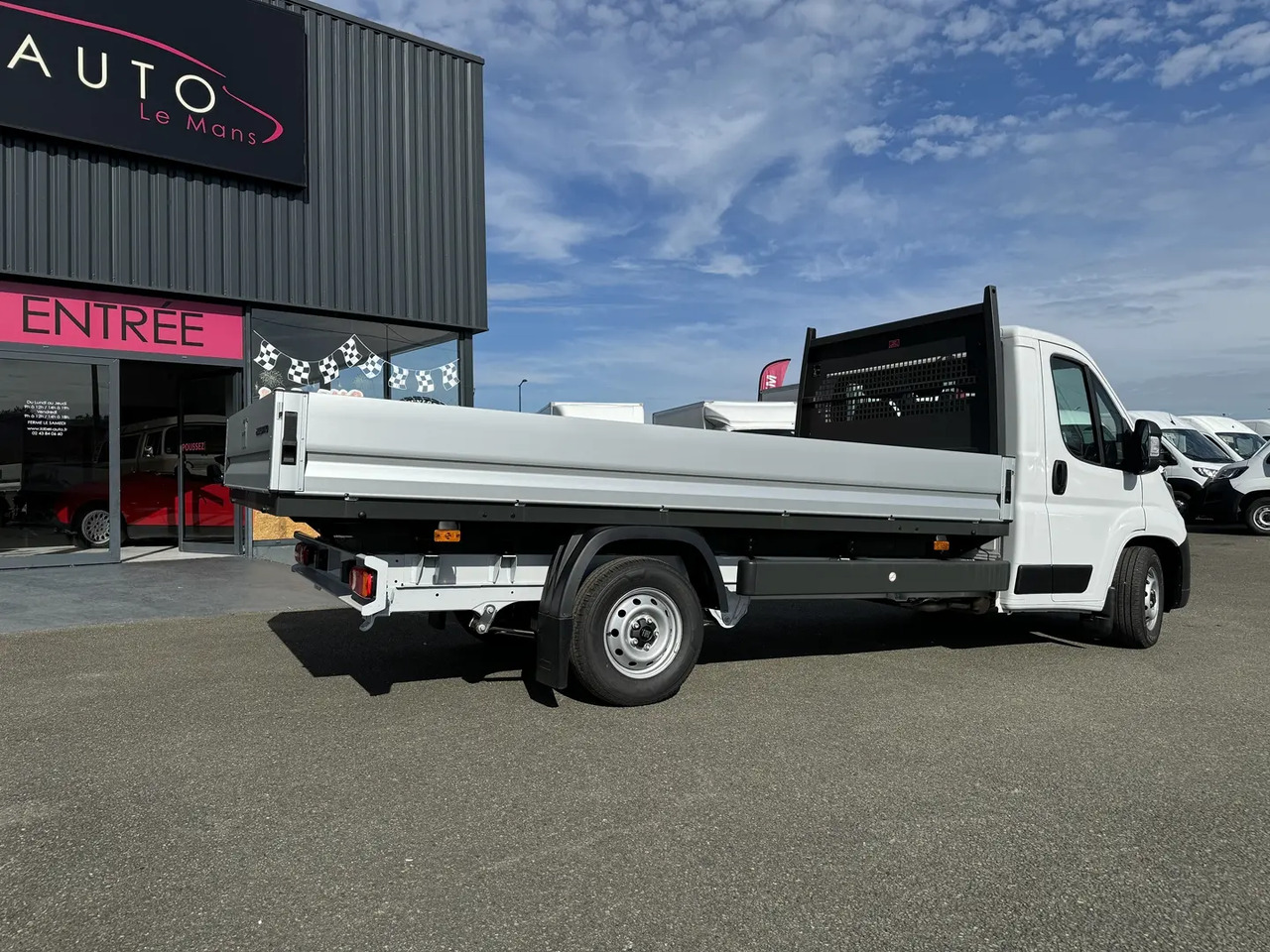 Fiat Ducato XL 3.5 MAXI 180CH S&S - Utilitaire plateau: photos 5 Fiat Ducato XL 3.5 MAXI 180CH S&S - Utilitaire plateau: photos 5