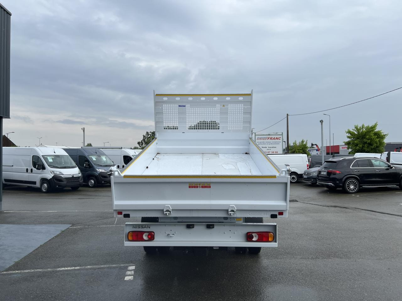 NISSAN nv400 BENNE 3,5t L3H1 2.3 dCi - 165CH CHASSIS RJ Propulsion - Utilitaire benne: photos 5 NISSAN nv400 BENNE 3,5t L3H1 2.3 dCi - 165CH CHASSIS RJ Propulsion - Utilitaire benne: photos 5