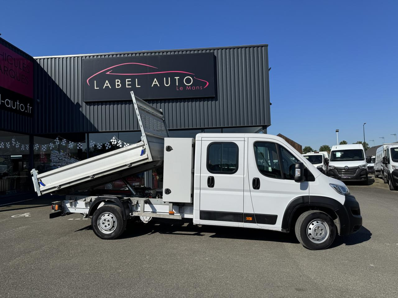 OPEL MOVANO 3T5 BENNE + COFFRE DOUBLE CABINE 6PL 2.2 HDI 165CH - Utilitaire benne: photos 1 OPEL MOVANO 3T5 BENNE + COFFRE DOUBLE CABINE 6PL 2.2 HDI 165CH - Utilitaire benne: photos 1