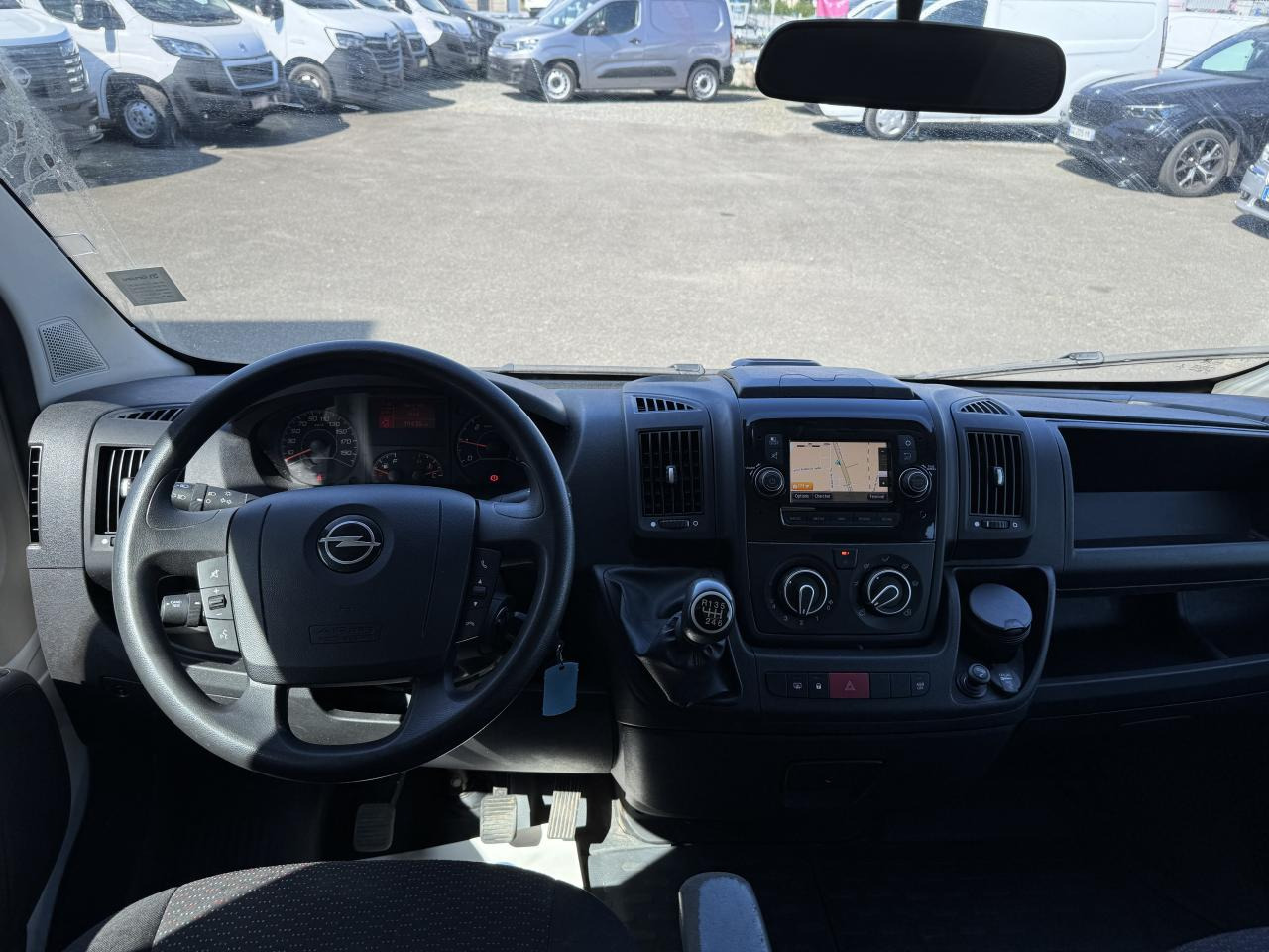 OPEL MOVANO 3T5 BENNE + COFFRE DOUBLE CABINE 6PL 2.2 HDI 165CH - Utilitaire benne: photos 3 OPEL MOVANO 3T5 BENNE + COFFRE DOUBLE CABINE 6PL 2.2 HDI 165CH - Utilitaire benne: photos 3