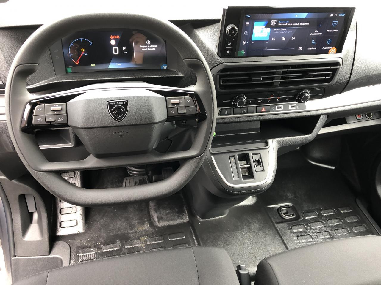 PEUGEOT Expert M 2.0 BLUE HDI 180CH EAT-8 - Fourgon utilitaire: photos 3 PEUGEOT Expert M 2.0 BLUE HDI 180CH EAT-8 - Fourgon utilitaire: photos 3