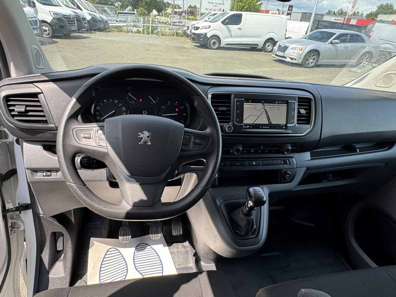 Peugeot Expert XL 2.0 BLUEHDI 145CH S&S PACK ASPHALT - Fourgon utilitaire: photos 3 Peugeot Expert XL 2.0 BLUEHDI 145CH S&S PACK ASPHALT - Fourgon utilitaire: photos 3