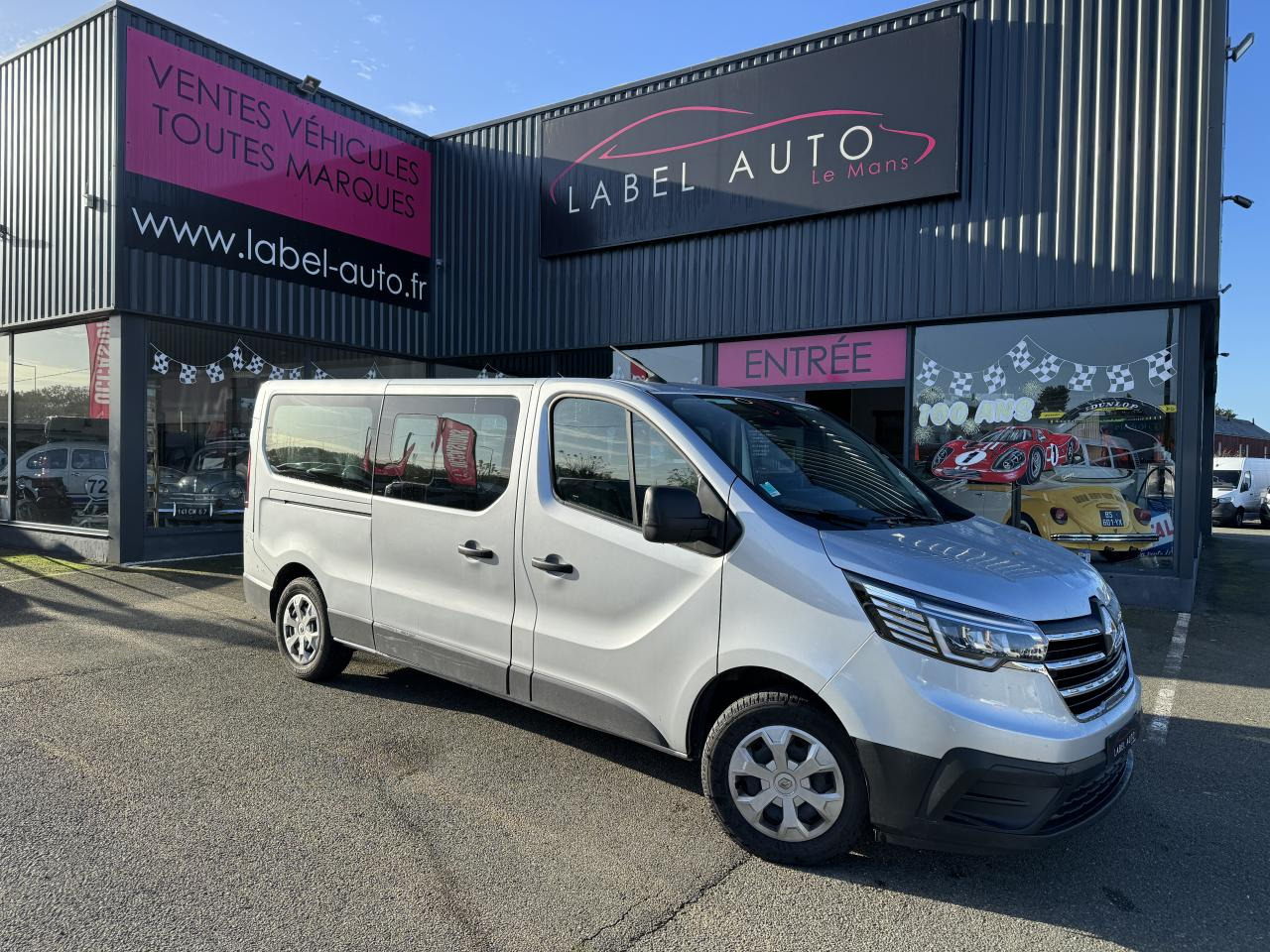 RENAULT Trafic L2 2.0 Energy dCi - 150 - S&S III COMBI Combi Zen L2H1 PHASE 3 - Transport de personnes: photos 1 RENAULT Trafic L2 2.0 Energy dCi - 150 - S&S III COMBI Combi Zen L2H1 PHASE 3 - Transport de personnes: photos 1