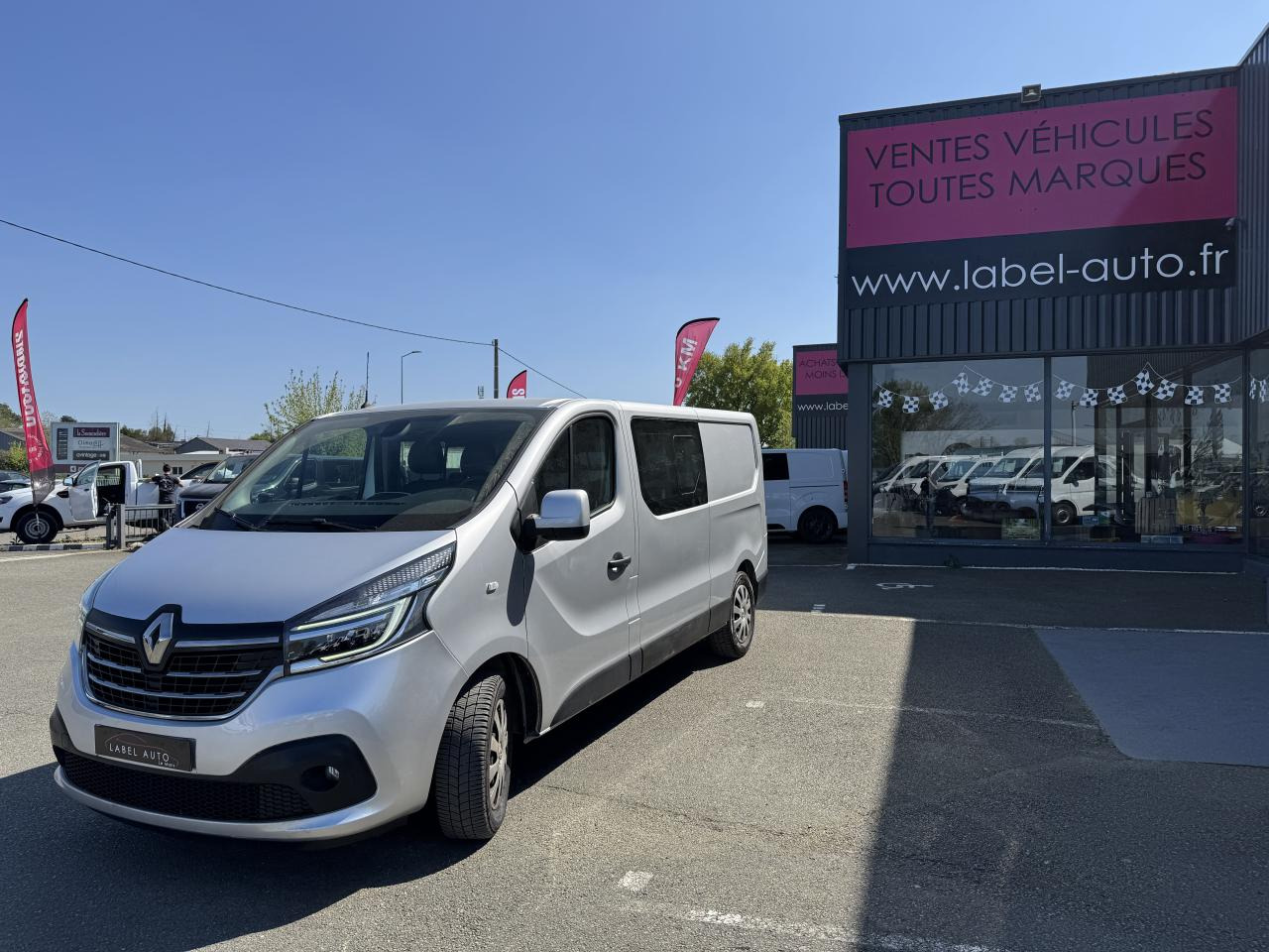 RENAULT trafic L2H1 2.0 DCI 145CH CABINE APPROFONDIE 6 PLACES CONFORT EDC - Fourgon utilitaire: photos 4 RENAULT trafic L2H1 2.0 DCI 145CH CABINE APPROFONDIE 6 PLACES CONFORT EDC - Fourgon utilitaire: photos 4