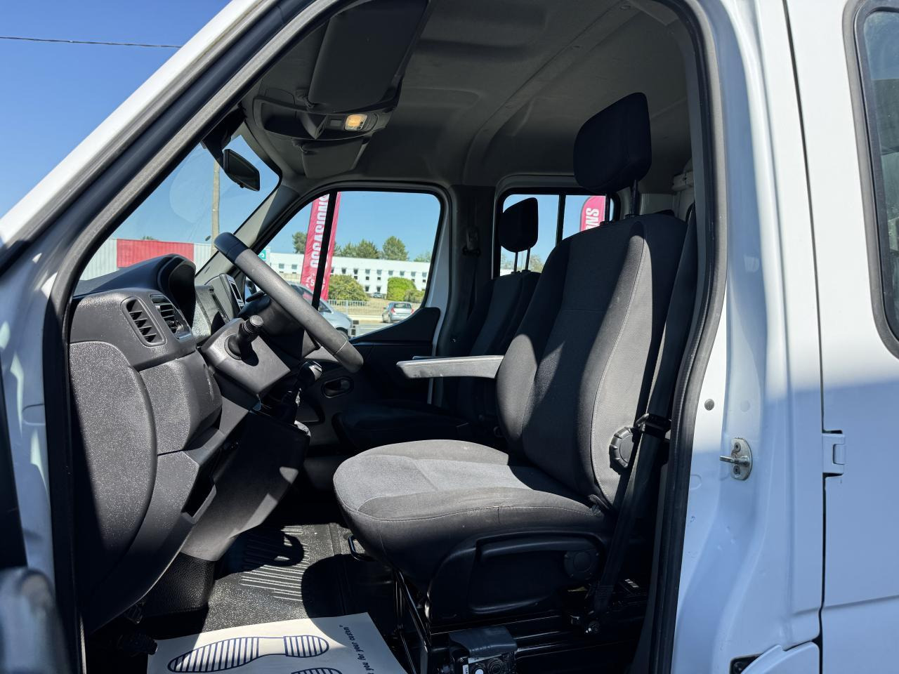 Renault Master RENAULT 3T5 BENNE + COFFRE RJ DOUBLE CABINE 6 PL 2.3 DCI 130 CH CONFORT + GPS + REGUL + CLIM - Utilitaire benne: photos 5 Renault Master RENAULT 3T5 BENNE + COFFRE RJ DOUBLE CABINE 6 PL 2.3 DCI 130 CH CONFORT + GPS + REGUL + CLIM - Utilitaire benne: photos 5