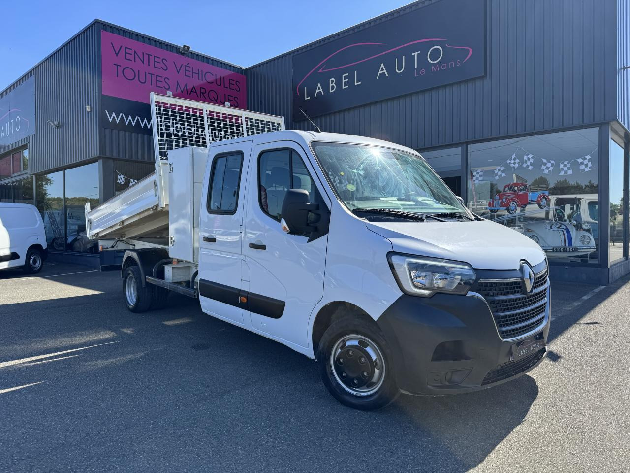 Renault Master RENAULT 3T5 BENNE + COFFRE RJ DOUBLE CABINE 6 PL 2.3 DCI 130 CH CONFORT + GPS + REGUL + CLIM - Utilitaire benne: photos 2 Renault Master RENAULT 3T5 BENNE + COFFRE RJ DOUBLE CABINE 6 PL 2.3 DCI 130 CH CONFORT + GPS + REGUL + CLIM - Utilitaire benne: photos 2