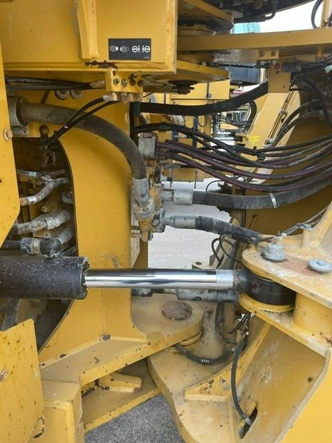 CAT 980 M  - Chargeuse sur pneus: photos 4 CAT 980 M  - Chargeuse sur pneus: photos 4
