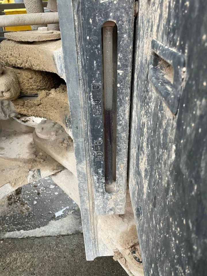 Chargeuse sur pneus Komatsu WA 600-6: photos 10