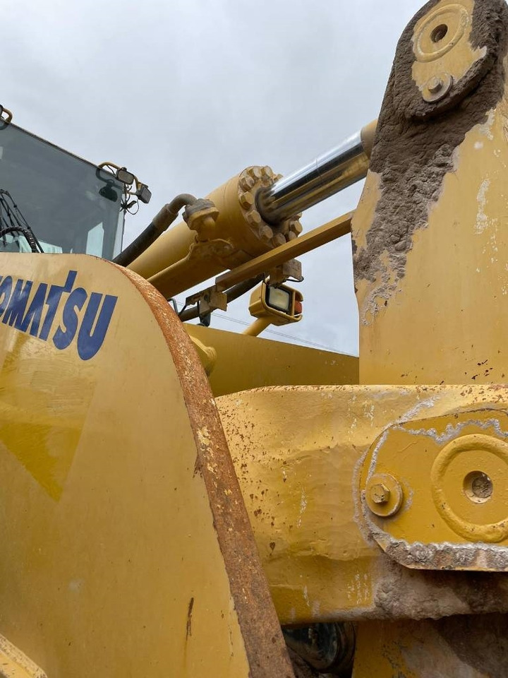 Chargeuse sur pneus Komatsu WA 600-6: photos 9