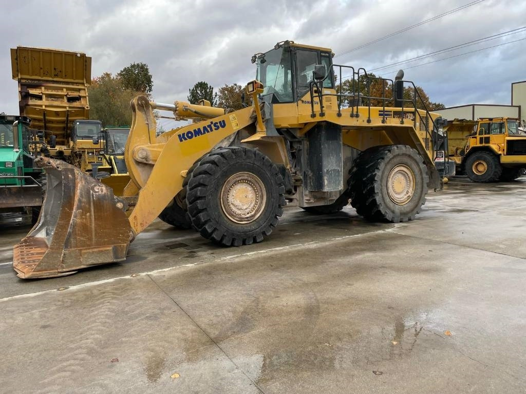 Chargeuse sur pneus Komatsu WA 600-6: photos 13