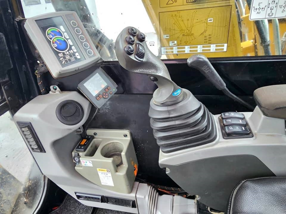 Pelle sur chenille CAT 307 E2: photos 37 Pelle sur chenille CAT 307 E2: photos 37