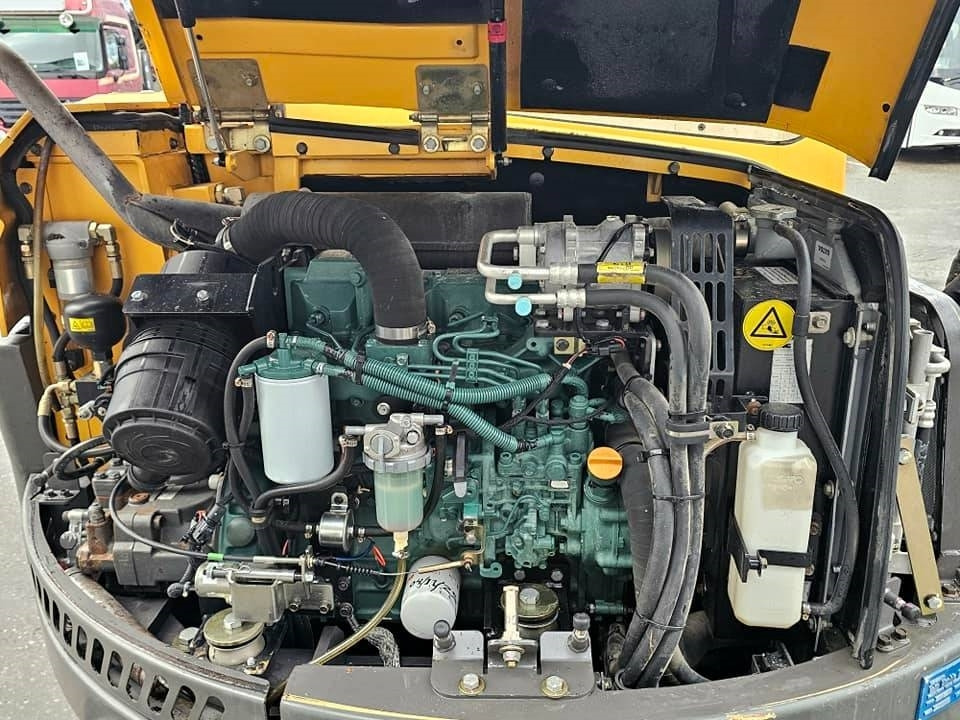 Mini pelle Volvo ECR 58: photos 28