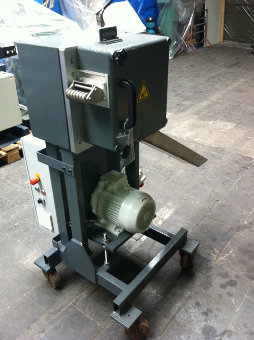 Stranggranulator SGS-100 - Machine-outil: photos 1 Stranggranulator SGS-100 - Machine-outil: photos 1
