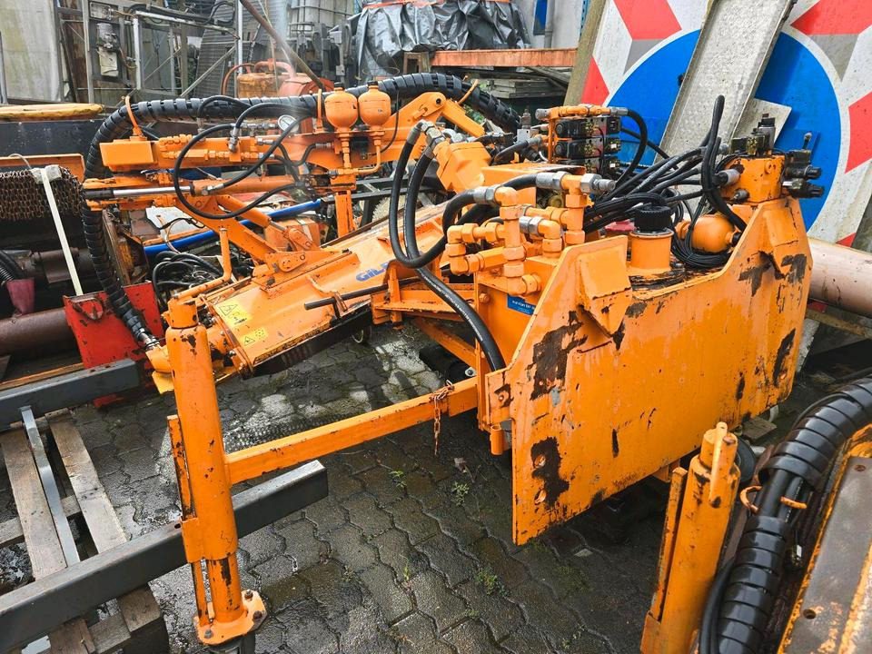 Gilbers GM 12 RL Randstreifenmäher Böschungsmulcher Böschungsmäher Seitenmulcher Mähausleger Dücker Mulag - Broyeur d'accotement: photos 2 Gilbers GM 12 RL Randstreifenmäher Böschungsmulcher Böschungsmäher Seitenmulcher Mähausleger Dücker Mulag - Broyeur d'accotement: photos 2