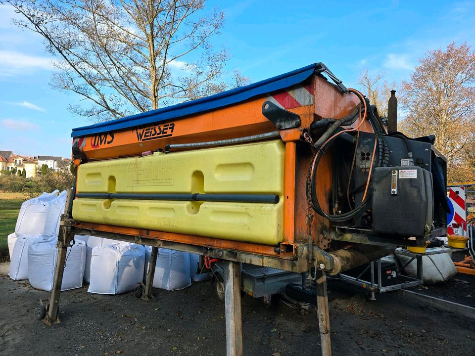 Küpper-Weisser IMSSM Salzstreuer mit Aufbaumotor 5m3 - Epandeur de sable: photos 2 Küpper-Weisser IMSSM Salzstreuer mit Aufbaumotor 5m3 - Epandeur de sable: photos 2