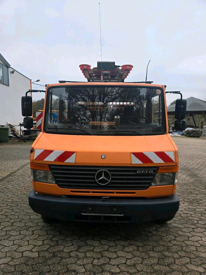 Mercedes-Benz Vario 613D Bluetec 5 Pritsche Doka LKW - Camion plateau: photos 4 Mercedes-Benz Vario 613D Bluetec 5 Pritsche Doka LKW - Camion plateau: photos 4