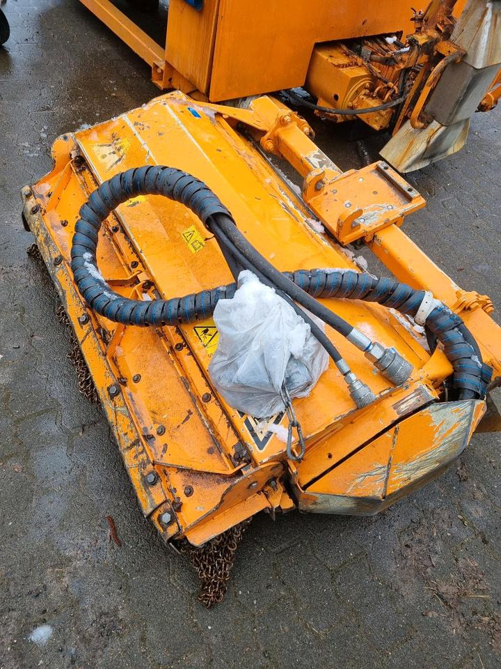 Mulag UMK 12 Mulchkopf Universalmulchkopf Mähkorb Mähausleger Böschungsmulcher Böschungsmäher Seitenmulcher Dücker Unimog Gilbers - Broyeur/ Épareuse: photos 2 Mulag UMK 12 Mulchkopf Universalmulchkopf Mähkorb Mähausleger Böschungsmulcher Böschungsmäher Seitenmulcher Dücker Unimog Gilbers - Broyeur/ Épareuse: photos 2