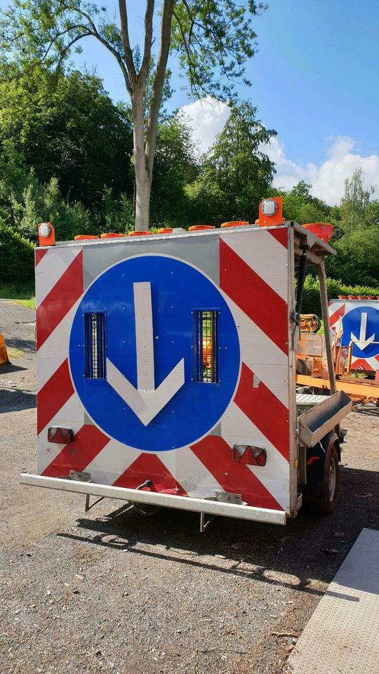 Mersch LED Absperrtafel Sperrwand Verkehrssicherungsanhänger VZ - Remorque: photos 2 Mersch LED Absperrtafel Sperrwand Verkehrssicherungsanhänger VZ - Remorque: photos 2