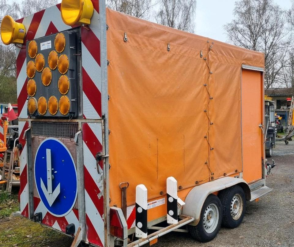 Mersch VZ 616 Absperrtafel FAT Nissen Horizont Verkehrsleittafel Verkehrsleitanhänger Verkehrssicherungsanhänger Leitanhänger - Remorque: photos 2 Mersch VZ 616 Absperrtafel FAT Nissen Horizont Verkehrsleittafel Verkehrsleitanhänger Verkehrssicherungsanhänger Leitanhänger - Remorque: photos 2