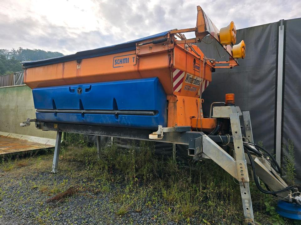 Schmidt Stratos S80 8m3 Salzstreuer Salzsilo Aufbaustreuer LKW Winterdienst Küpper-Weisser - Epandeur de sable: photos 1 Schmidt Stratos S80 8m3 Salzstreuer Salzsilo Aufbaustreuer LKW Winterdienst Küpper-Weisser - Epandeur de sable: photos 1