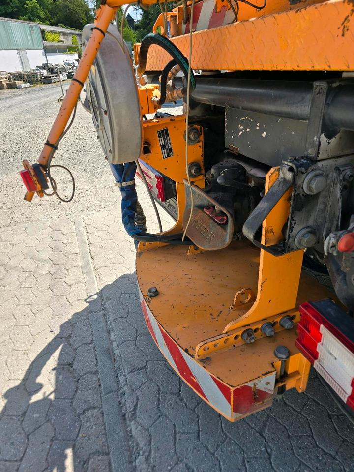 Engin de déneigement Unimog U400 405/12 6-Zylinder mit Mulag Böschungsmäher Böschungsmulcher Frontmäher Randstreifenmäher Mercedes-Benz U 400 300 500: photos 16
