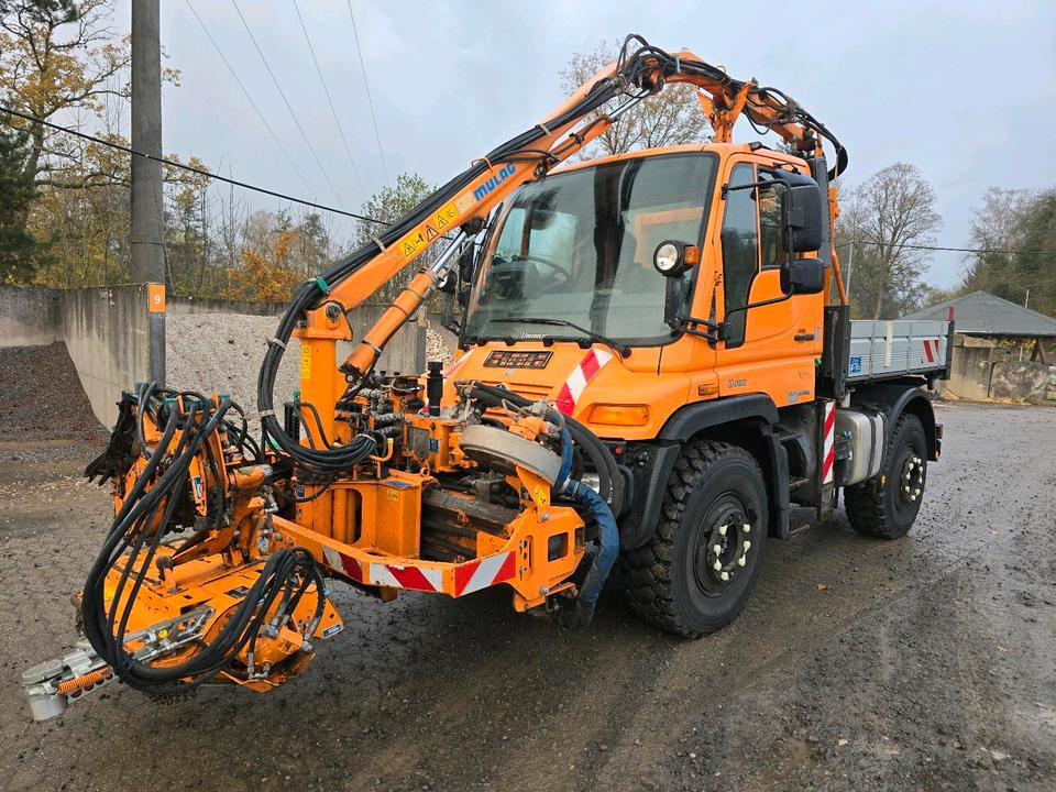 Unimog U400 2011 Bluetec 5 Mercedes-Benz 405 423 427 300 U 500 Mulag MKM Mähausleger Böschungsmäher Böschungsmulcher FME Dücker - Véhicule de voirie/ Spécial: photos 1 Unimog U400 2011 Bluetec 5 Mercedes-Benz 405 423 427 300 U 500 Mulag MKM Mähausleger Böschungsmäher Böschungsmulcher FME Dücker - Véhicule de voirie/ Spécial: photos 1