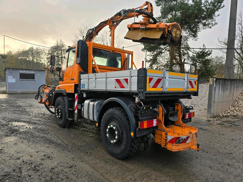 Unimog U400 2011 Bluetec 5 Mercedes-Benz 405 423 427 300 U 500 Mulag MKM Mähausleger Böschungsmäher Böschungsmulcher FME Dücker - Véhicule de voirie/ Spécial: photos 5 Unimog U400 2011 Bluetec 5 Mercedes-Benz 405 423 427 300 U 500 Mulag MKM Mähausleger Böschungsmäher Böschungsmulcher FME Dücker - Véhicule de voirie/ Spécial: photos 5