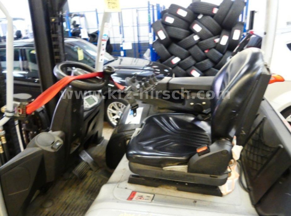 Still RX20 - 18 hydrl. Zinkenverstellung | 4-Rad |1.Hd - Chariot élévateur électrique: photos 5 Still RX20 - 18 hydrl. Zinkenverstellung | 4-Rad |1.Hd - Chariot élévateur électrique: photos 5