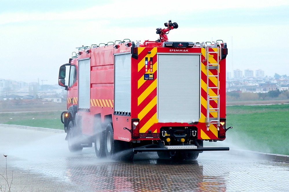 Camion de pompier neuf EFEMMAK Lx-Industrial Fire Vehicle: photos 11