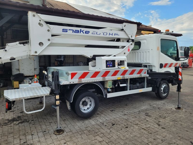 Nissan Cabstar NT400 podnośnik koszowy 20 m Oil&Steel Snake 2010 Plus - Camion avec nacelle: photos 3 Nissan Cabstar NT400 podnośnik koszowy 20 m Oil&Steel Snake 2010 Plus - Camion avec nacelle: photos 3