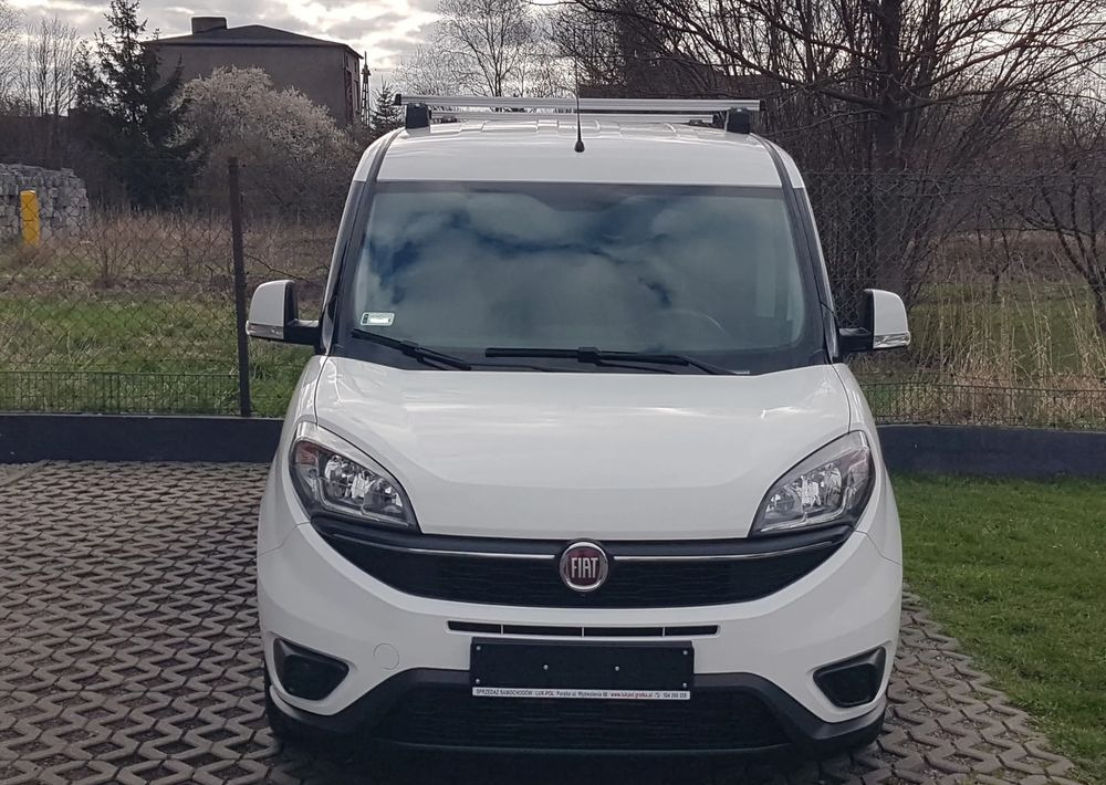 Voiture Fiat Doblo 1.6 Multijet 16V Easy: photos 15