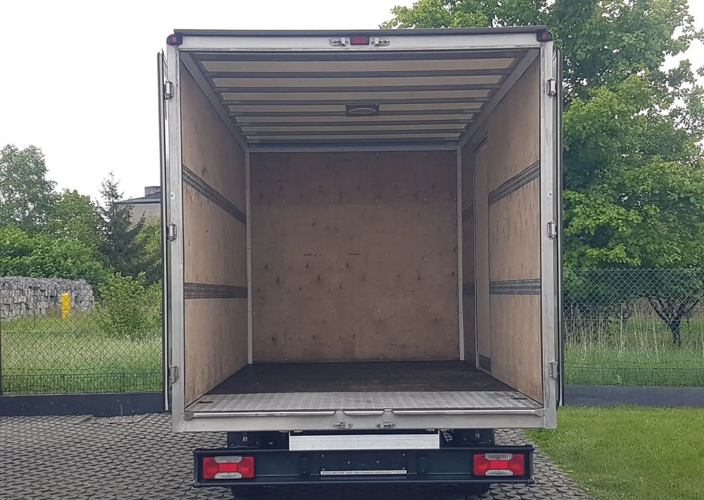 Iveco DAILY 3,0 KLIMA 8EP KONTENER 4,22x2,10x2,11 AC KRAJOWY DMC 3500 KG 35S15 - Fourgon grand volume: photos 5 Iveco DAILY 3,0 KLIMA 8EP KONTENER 4,22x2,10x2,11 AC KRAJOWY DMC 3500 KG 35S15 - Fourgon grand volume: photos 5