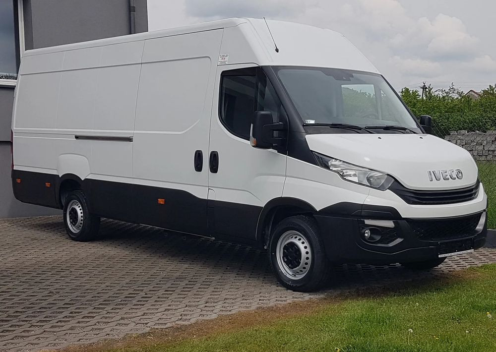 Iveco DAILY 35S15 3,0 MAXI DŁUGI WYSOKI KLIMATRONIK TEMPOMAT BLASZAK VAN - Fourgon utilitaire: photos 1 Iveco DAILY 35S15 3,0 MAXI DŁUGI WYSOKI KLIMATRONIK TEMPOMAT BLASZAK VAN - Fourgon utilitaire: photos 1