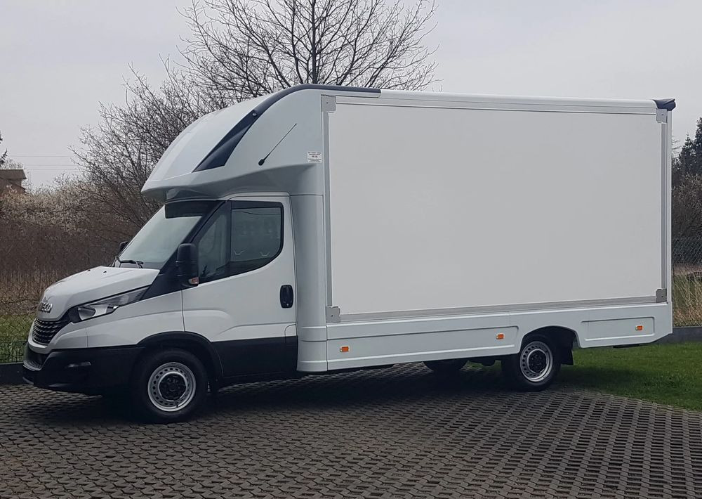 Iveco DAILY KONTENER NISKOPODŁOGOWY 4,43x2,23x2,42 SKLEP BAR FOODTRUCK KAMPER KLIMA - Fourgon grand volume: photos 2 Iveco DAILY KONTENER NISKOPODŁOGOWY 4,43x2,23x2,42 SKLEP BAR FOODTRUCK KAMPER KLIMA - Fourgon grand volume: photos 2