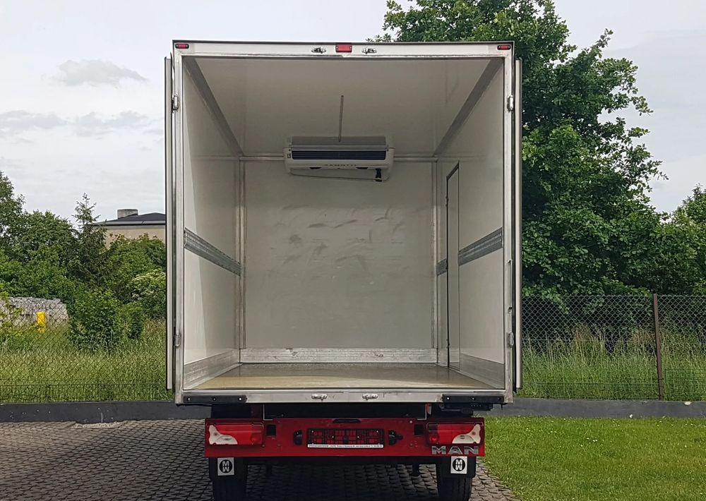 MAN TGE 3.180 8 EP CHŁODNIA AGREGAT 4,20x2,10x2,20 IZOTERMA FUNKCJA GRZANIA KLIMA DMC 3500 KG - Utilitaire frigorifique: photos 5 MAN TGE 3.180 8 EP CHŁODNIA AGREGAT 4,20x2,10x2,20 IZOTERMA FUNKCJA GRZANIA KLIMA DMC 3500 KG - Utilitaire frigorifique: photos 5